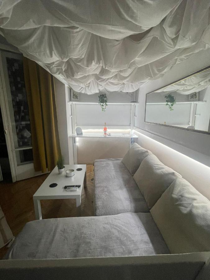 Cozy Studio Near Cismigiu Park Apartment Bucharest Exterior photo